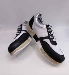 Sneakers Love moschino